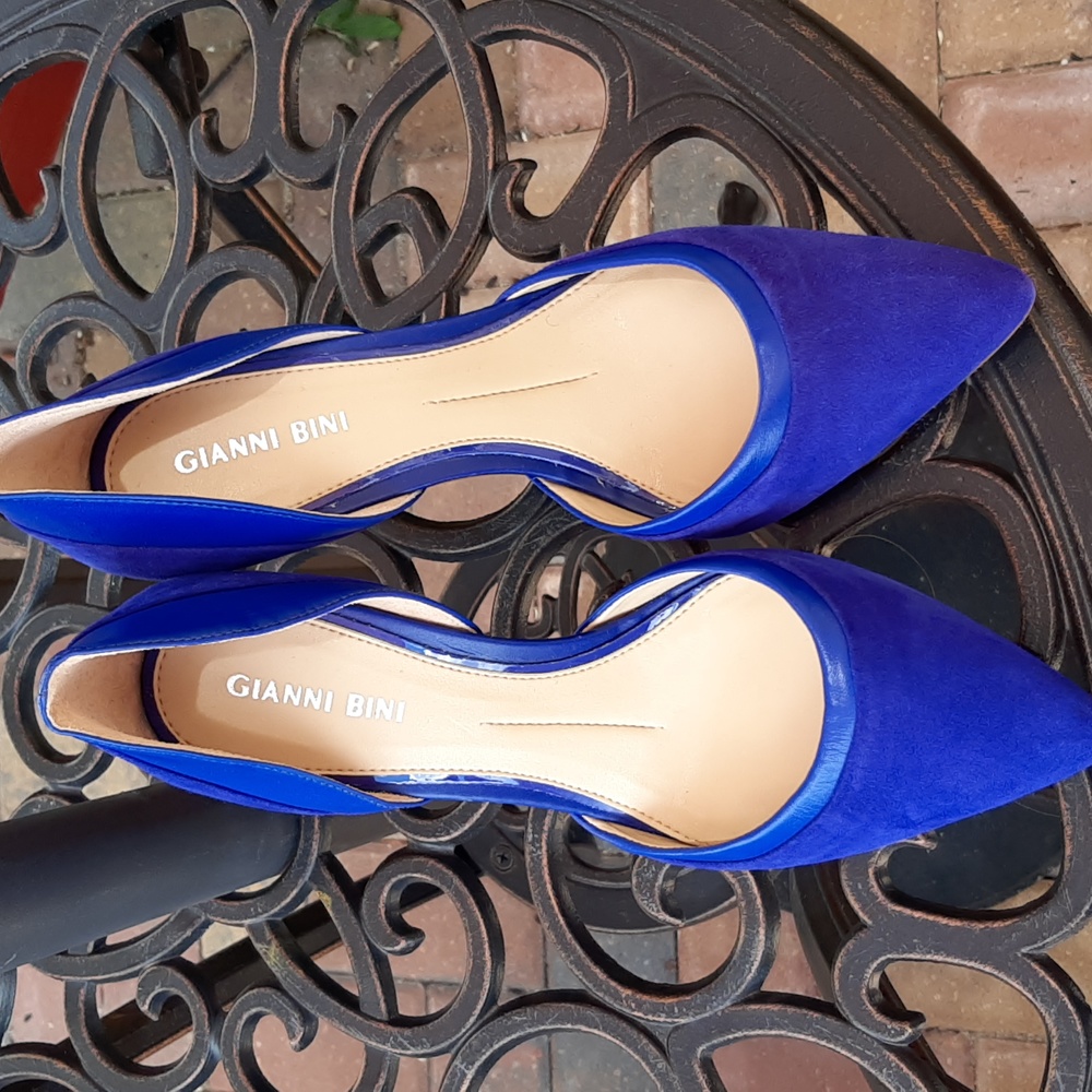Gianni Bini royal blue high heels